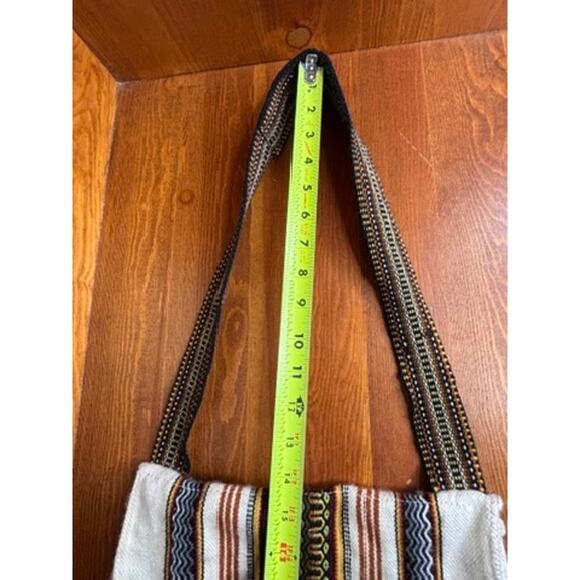 Handmade Hualhuas Shoulder Bag Alpaca Button Boho Shoulder Bag Tote 11.5 x 14" - Picture 11 of 12